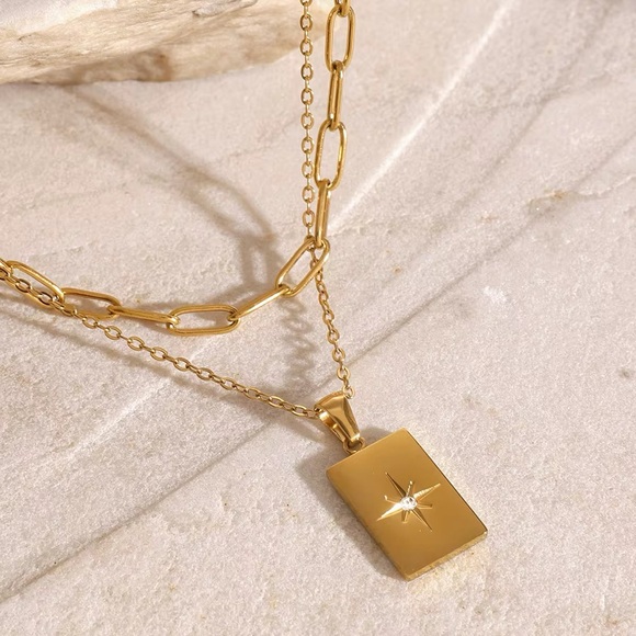 18K Gold Plated Layered Rectangle Pendant Necklace - Picture 5 of 7